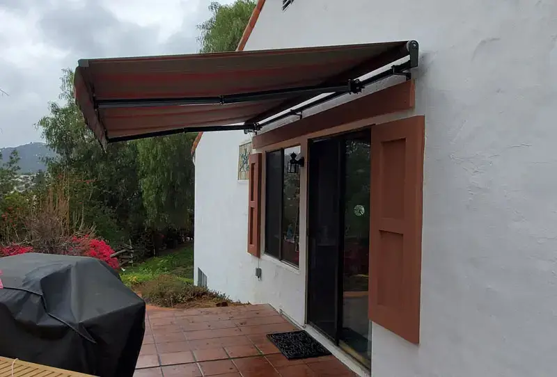 Custom-Fabricated Retractable Awnings & Canopies Encinitas