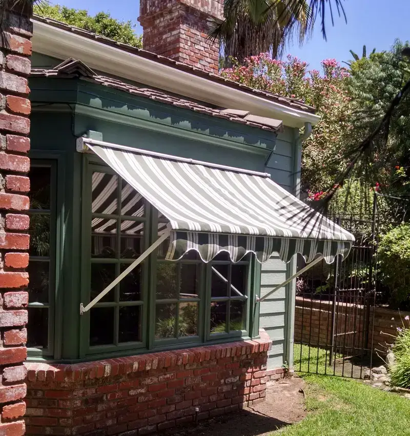 Manual & Automatic Retractable Window Awnings Rancho Bernardo